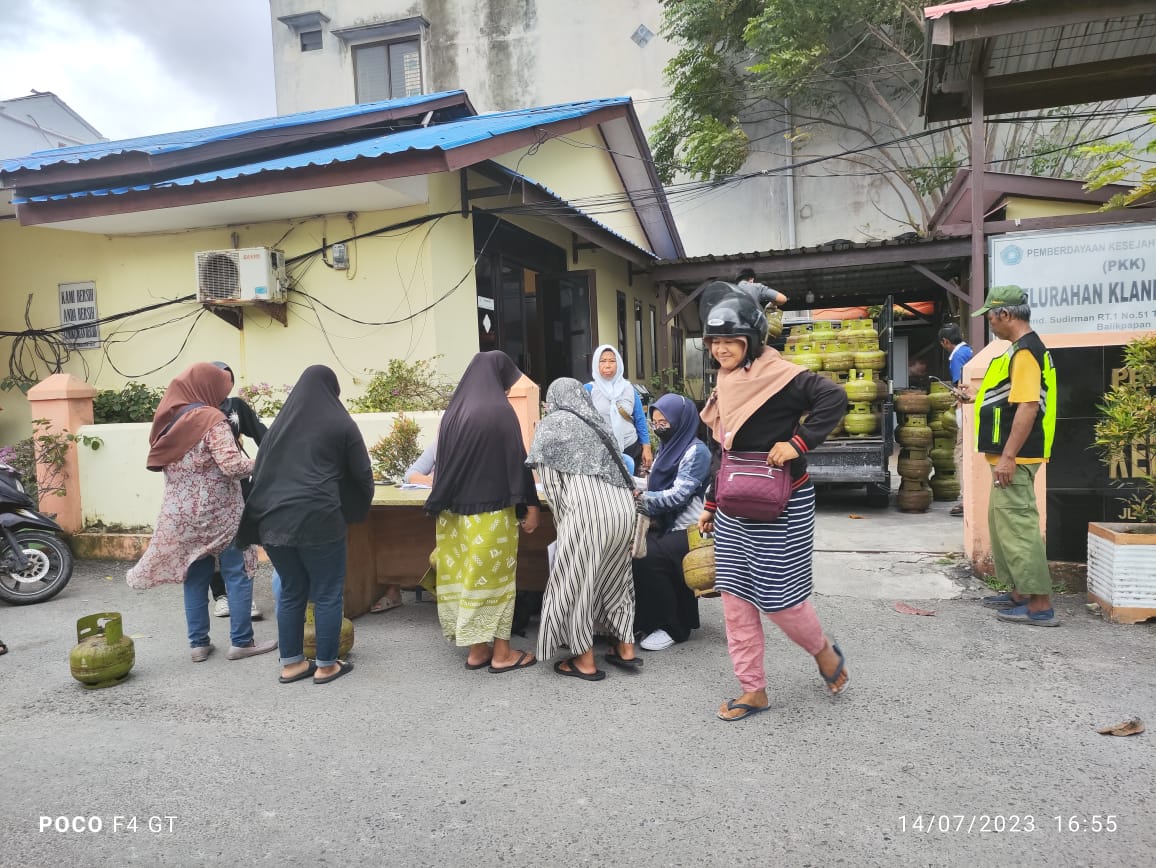 Oprasi pasar 150 Tabung gas LPG 3KG